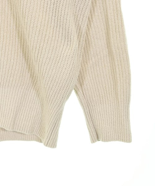 UNTITLED เสื้อกันหนาว