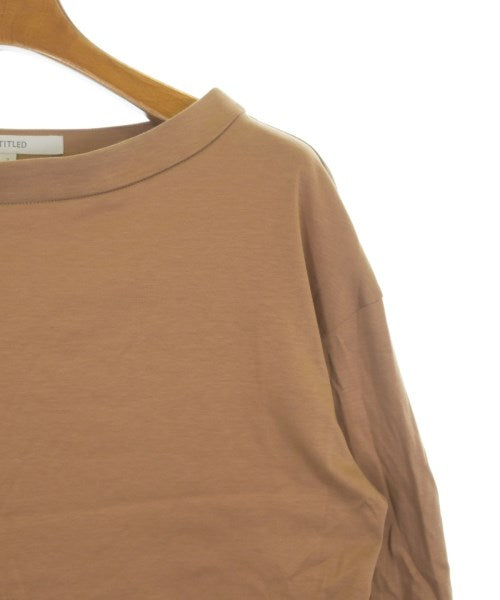 UNTITLED เสื้อยืด/เสื้อท็อปส์