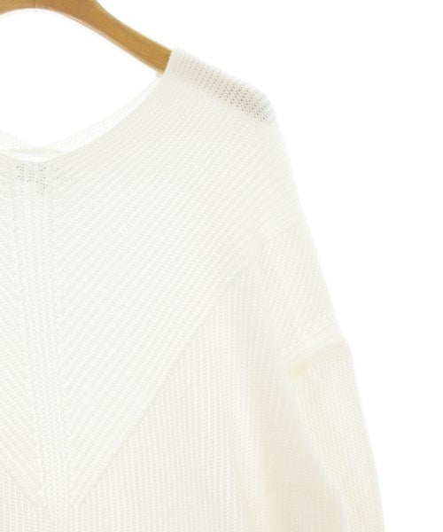 UNTITLED เสื้อกันหนาว