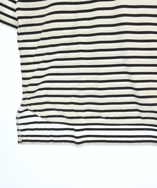 UNTITLED เสื้อยืด/เสื้อท็อปส์