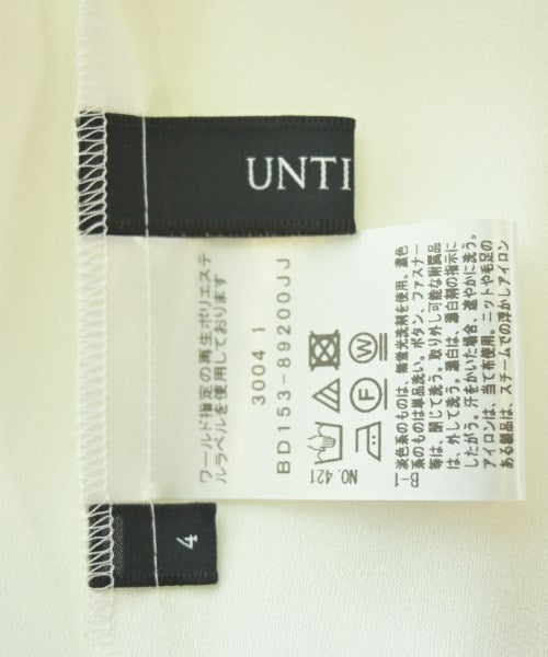 UNTITLED เสื้อสตรี