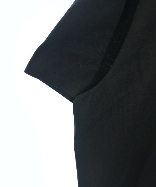 UNTITLED เสื้อยืด/เสื้อท็อปส์