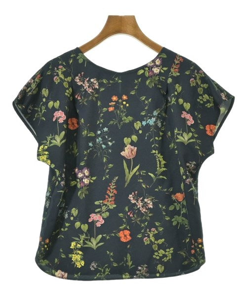 UNTITLED เสื้อสตรี