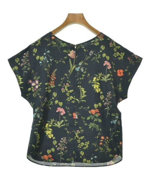 UNTITLED เสื้อสตรี