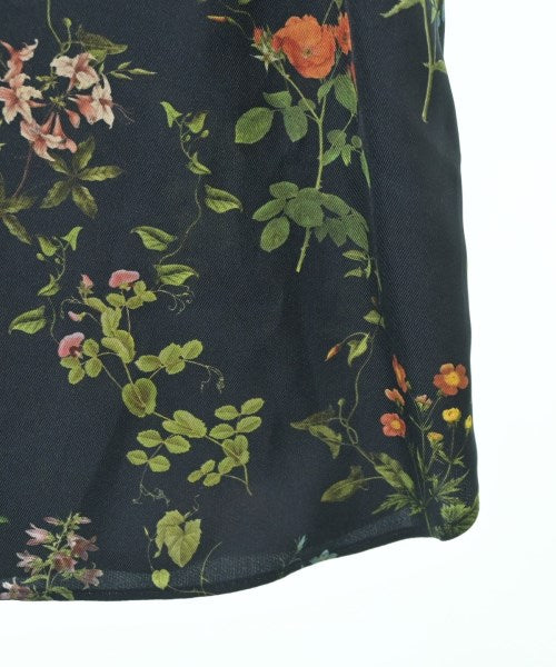 UNTITLED เสื้อสตรี