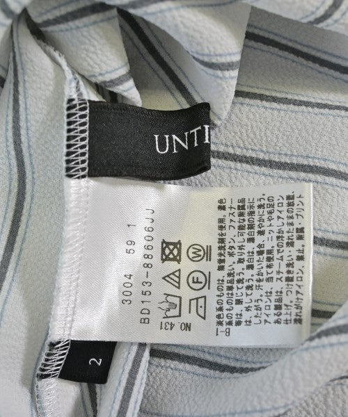 UNTITLED เสื้อสตรี