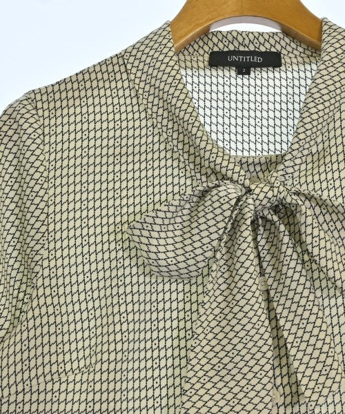 UNTITLED เสื้อลำลอง