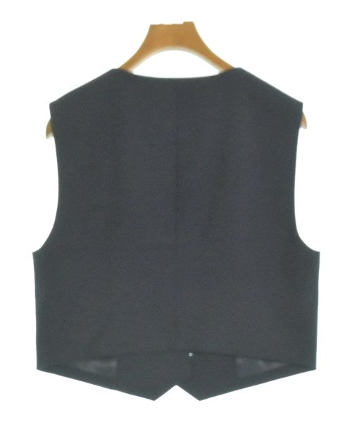 UNTITLED เสื้อกั๊ก