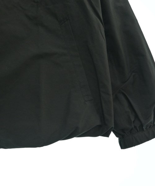 UNTITLED แจ็คเก็ตเบลาส์ อื่น