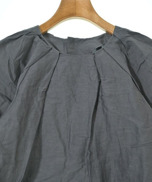 UNTITLED เสื้อสตรี