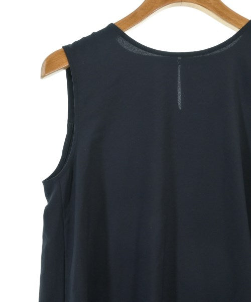 UNTITLED เสื้อสตรี