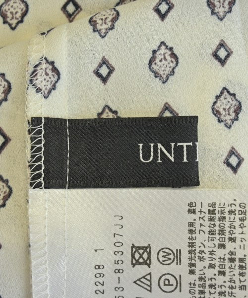 UNTITLED เสื้อสตรี