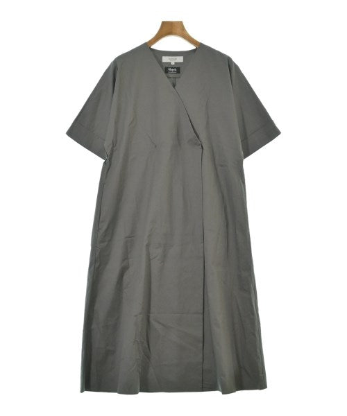 UNTITLED ชุดเดรส