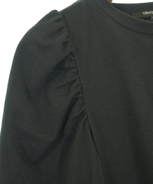 UNTITLED เสื้อยืด/เสื้อท็อปส์