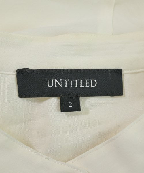 UNTITLED เสื้อลำลอง
