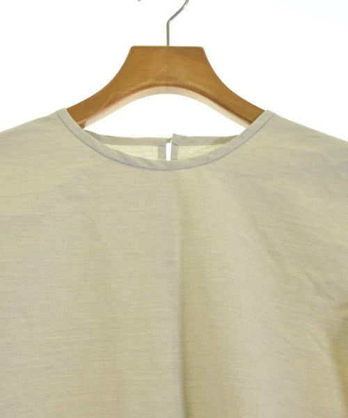 UNTITLED เสื้อสตรี