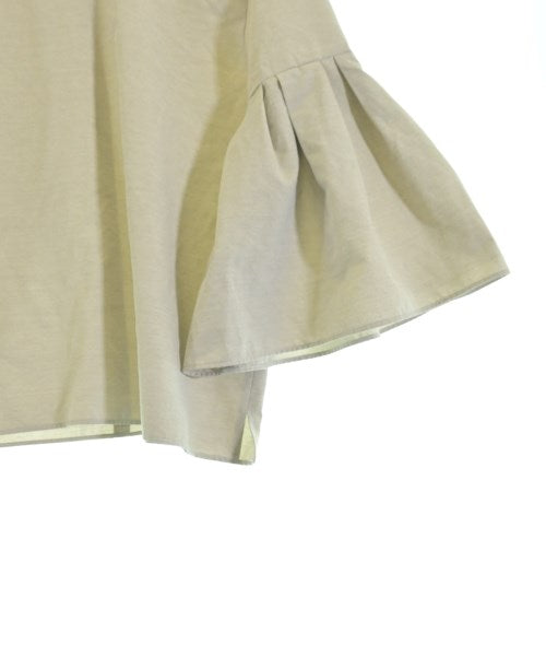 UNTITLED เสื้อสตรี