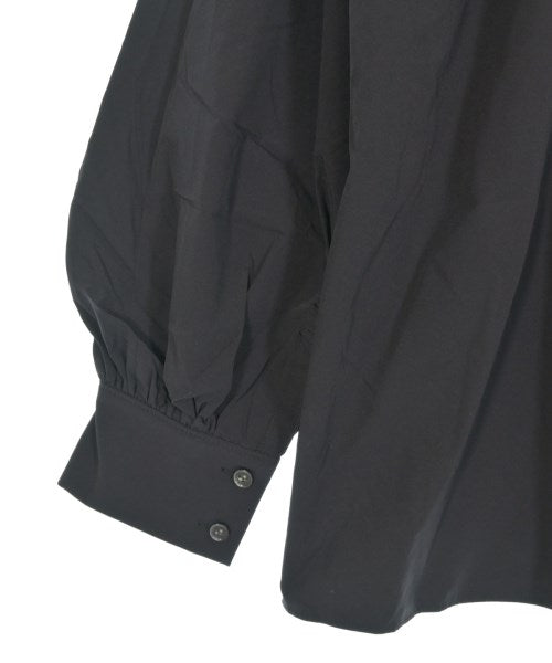 UNTITLED เสื้อสตรี