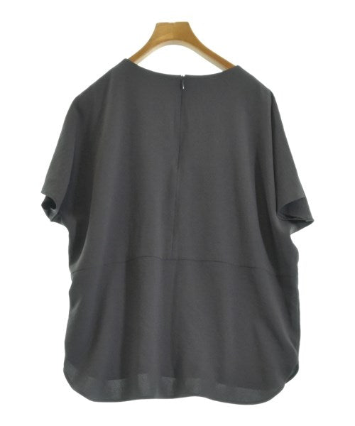 UNTITLED เสื้อสตรี