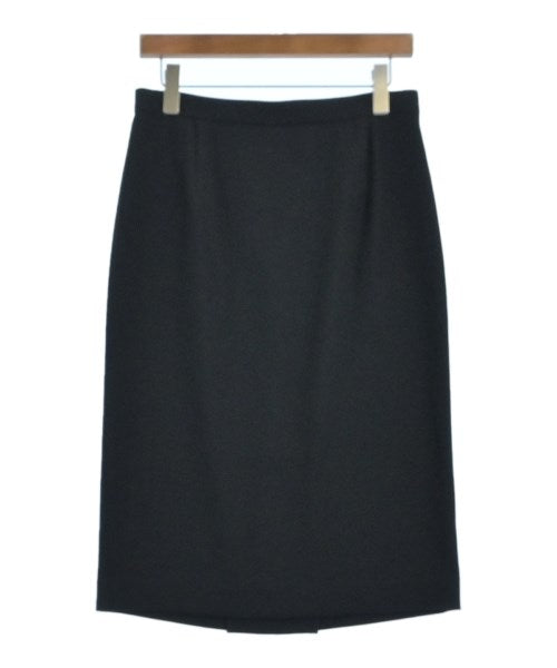 UNTITLED กระโปรงยาวถึงเข่า