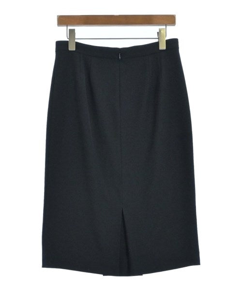 UNTITLED กระโปรงยาวถึงเข่า