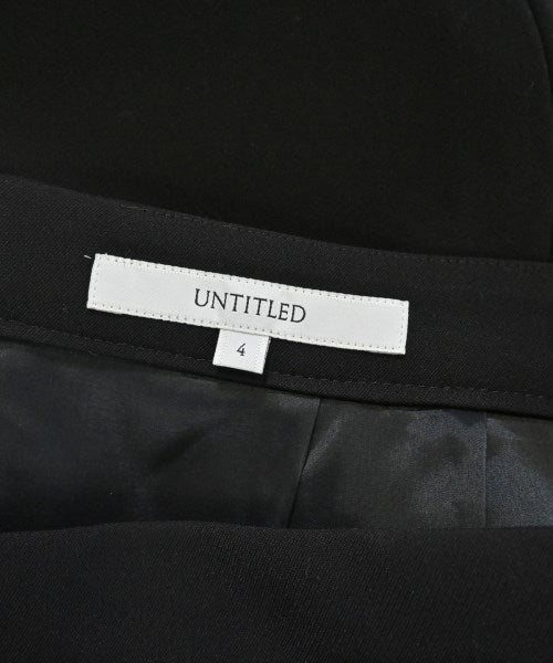 UNTITLED กระโปรงยาวถึงเข่า