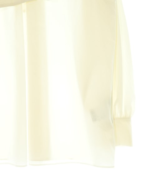 UNTITLED เสื้อสตรี