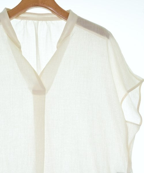UNTITLED เสื้อสตรี