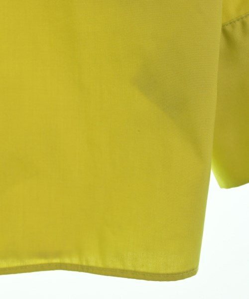 UNTITLED เสื้อลำลอง