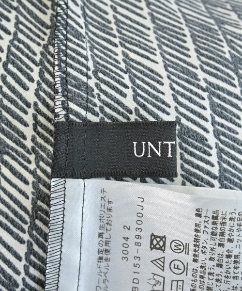 UNTITLED เสื้อสตรี