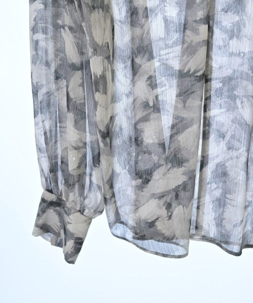 UNTITLED เสื้อสตรี