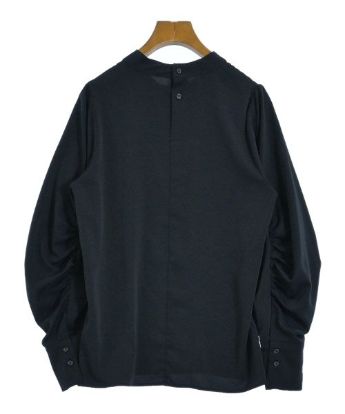 UNTITLED เสื้อสตรี
