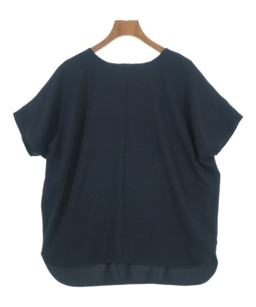 UNTITLED เสื้อสตรี