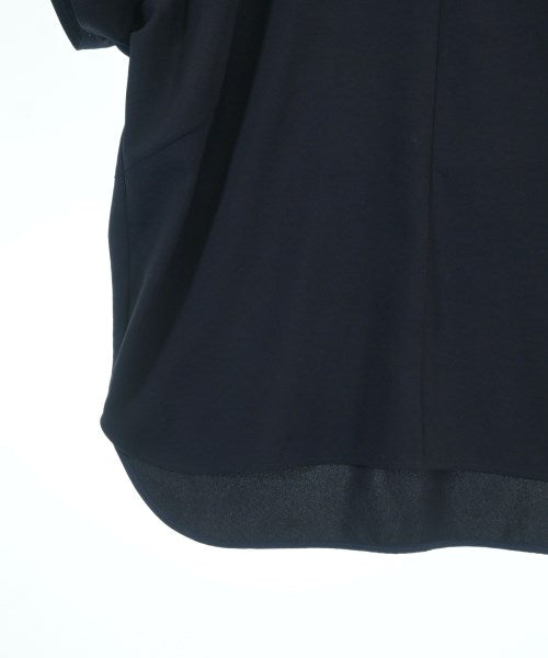UNTITLED เสื้อสตรี