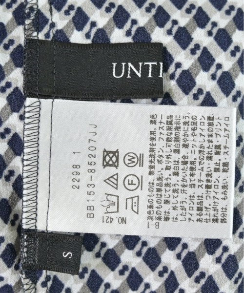 UNTITLED เสื้อสตรี