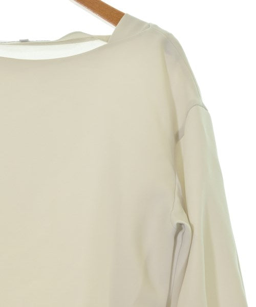 UNTITLED เสื้อสตรี
