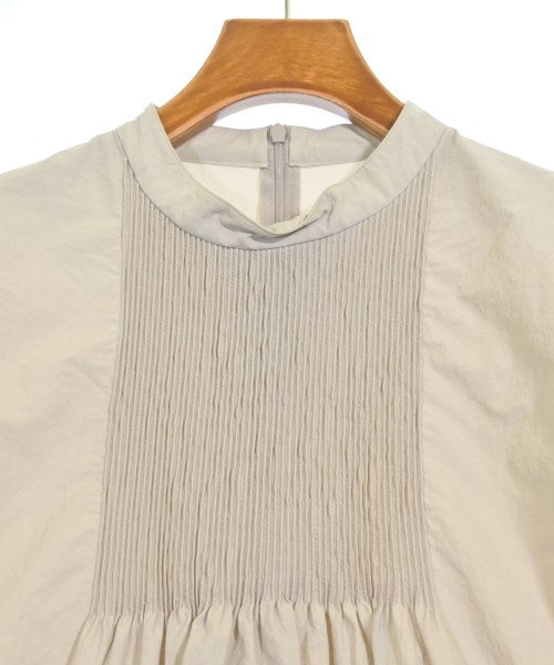 UNTITLED เสื้อสตรี