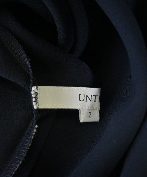 UNTITLED เสื้อสตรี