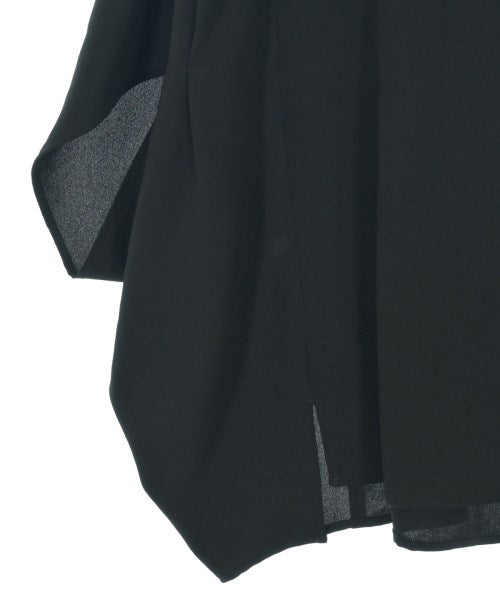 UNTITLED เสื้อสตรี
