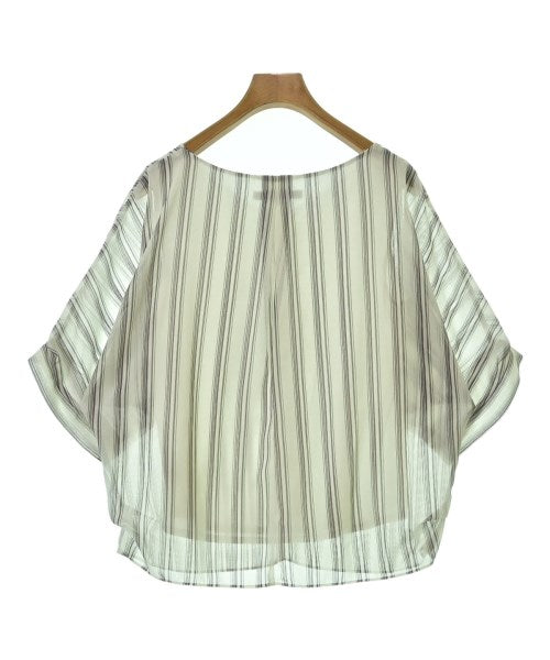 UNTITLED เสื้อสตรี