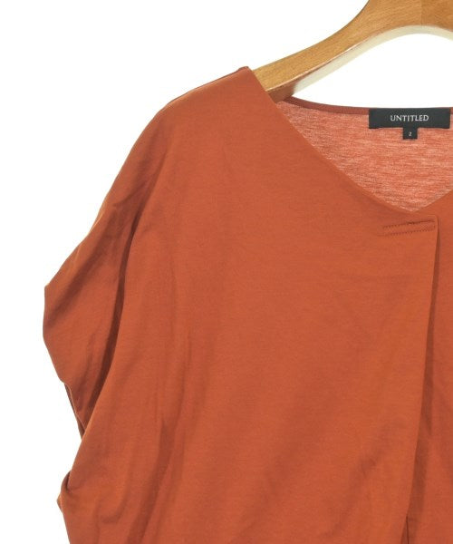 UNTITLED เสื้อยืด/เสื้อท็อปส์