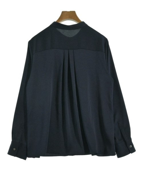 UNTITLED เสื้อลำลอง