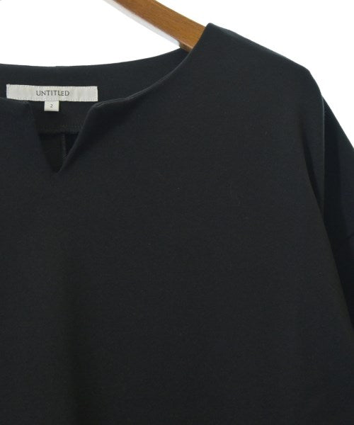 UNTITLED เสื้อยืด/เสื้อท็อปส์