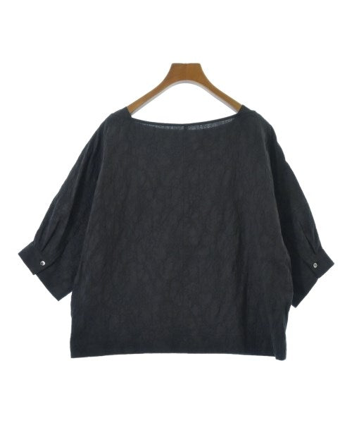 UNTITLED เสื้อสตรี