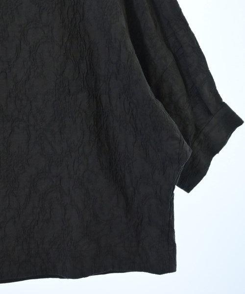 UNTITLED เสื้อสตรี