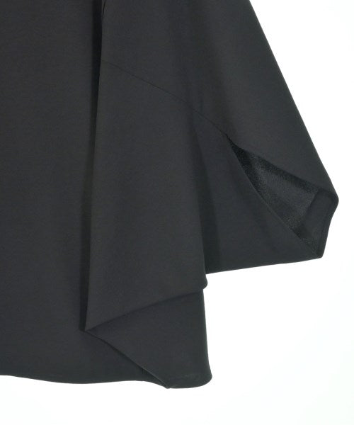UNTITLED เสื้อสตรี