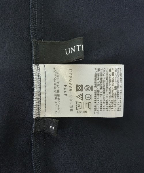 UNTITLED เสื้อสตรี