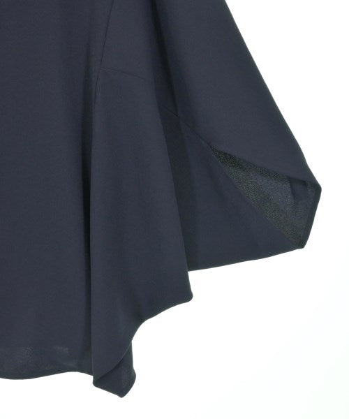 UNTITLED เสื้อสตรี