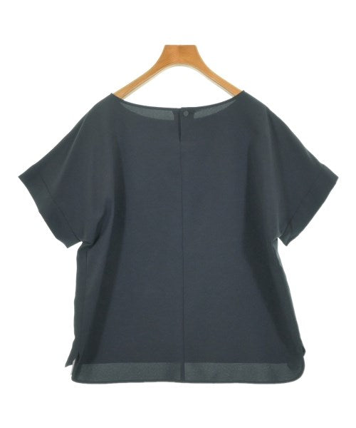 UNTITLED เสื้อสตรี