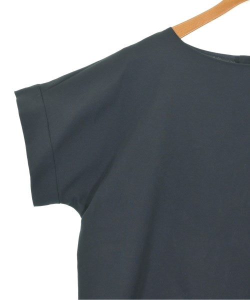 UNTITLED เสื้อสตรี